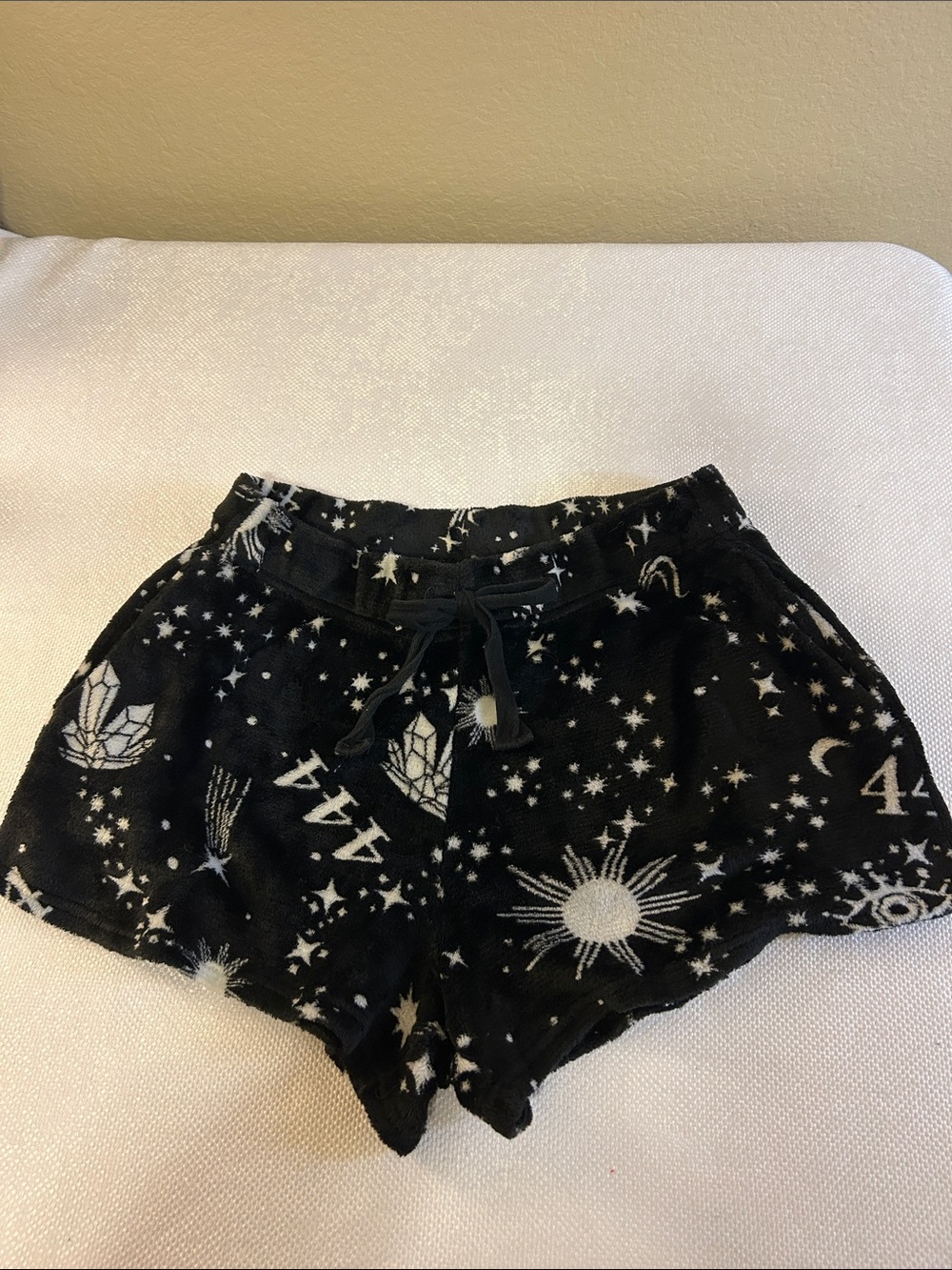 Rue21 Black and White Celestial Lounge Shorts
Size M